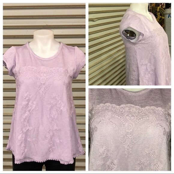 🛍️Rewind lace top that’s lined - Picture 1 of 7